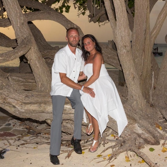 Meet your Posher, Evie - Picture 1 of 8